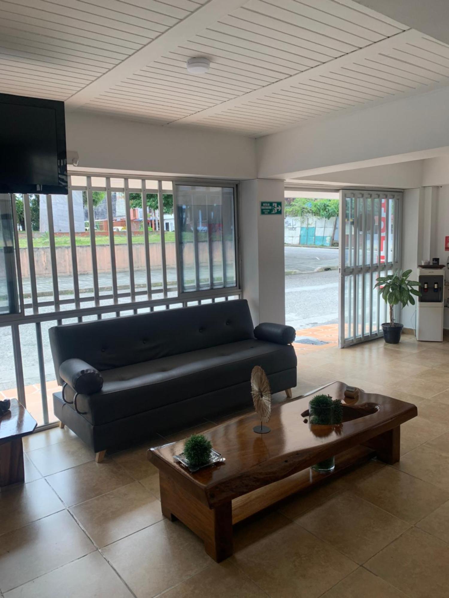 Hotel Lindbergh Quindio Армения Экстерьер фото