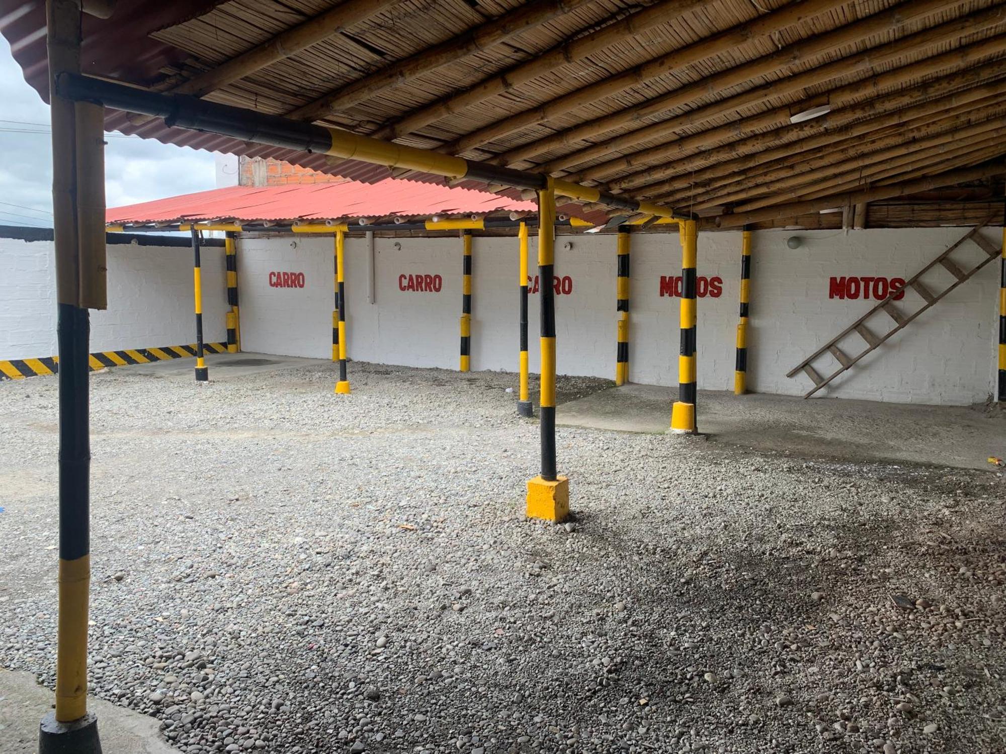 Hotel Lindbergh Quindio Армения Экстерьер фото
